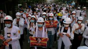Proteste in Myanmar gehen trotz Gewalt der Milit&auml;rjunta unvermindert weiter