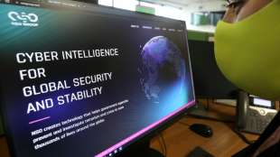 Warschau gibt die Nutzung von Spionage-Software zu