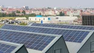 Immer mehr Eigenheimbesitzer bauen sich Solaranlage aufs Dach