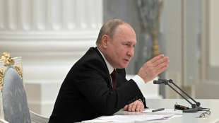 Putin erkennt Unabh&auml;ngigkeit von Separatisten-Regionen in Ostukraine an