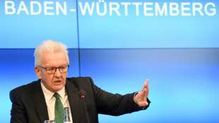 Kretschmann ist f&uuml;r schwarz-gr&uuml;ne Koalition im Bund