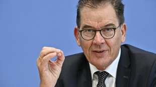 Entwicklungsminister M&uuml;ller reist nach Westafrika