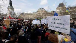 Proteste in zahlreichen europ&auml;ischen St&auml;dten gegen Russlands Krieg in der Ukraine