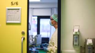 Knapp 17.000 Corona-Neuinfektionen in Deutschland