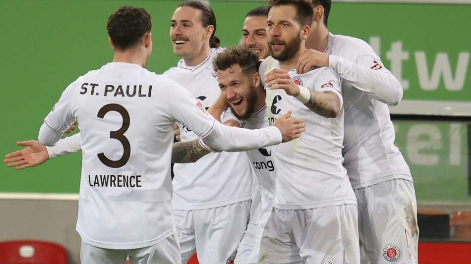 St. Pauli weit vorne - Darmstadt festigt Rang zwei
