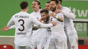 St. Pauli weit vorne - Darmstadt festigt Rang zwei