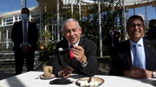 Israel &ouml;ffnet Caf&eacute;s und Restaurants f&uuml;r Inhaber von Impfp&auml;ssen