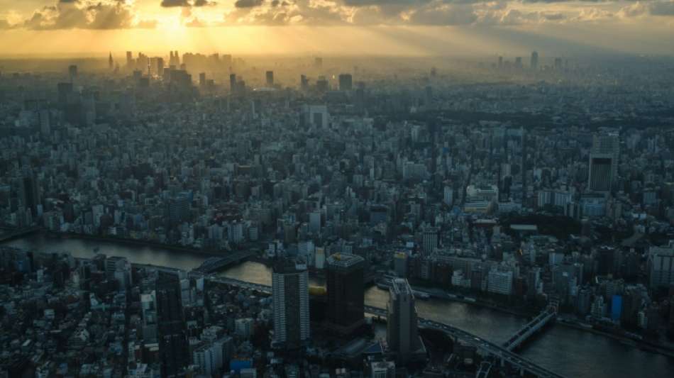 Japan schn&uuml;rt 430-Milliarden-Euro-Konjunkturpaket