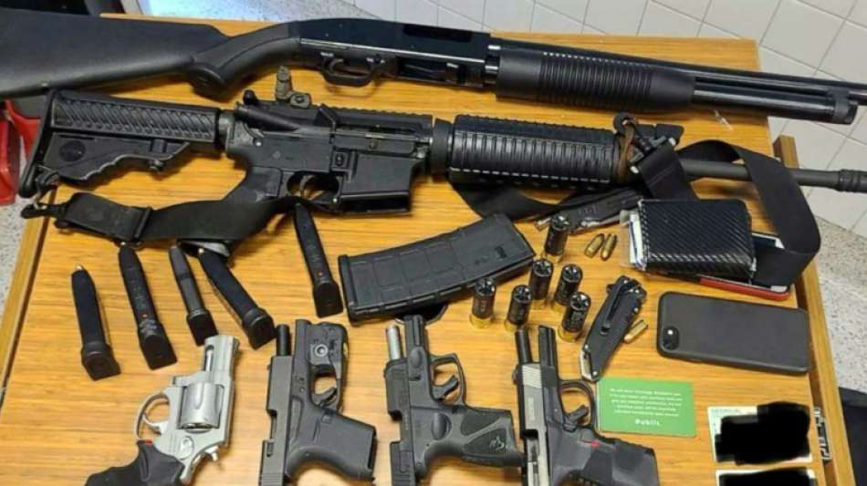 Polizei nimmt Mann mit sechs Waffen in Supermarkt nahe Atlanta fest