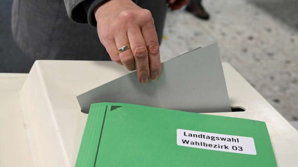 Bundesparteien analysieren Ergebnisse der Landtagswahlen