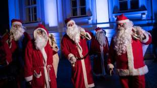 Weihnachtsmann wegen Verst&ouml;&szlig;en gegen Corona-Regeln angezeigt