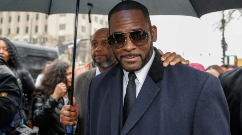 M&auml;nnlicher Zeuge spricht vor Gericht &uuml;ber sexuellen Missbrauch durch R. Kelly