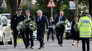 Gro&szlig;britannien nach Mord an Abgeordneten unter Schock 