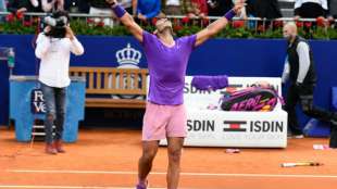 K&ouml;nig der roten Asche: Nadal l&auml;uft schon wieder warm