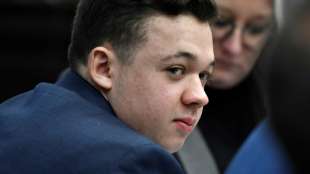 Jury beginnt nach t&ouml;dlichen Sch&uuml;ssen eines 17-J&auml;hrigen in Kenosha mit Beratungen