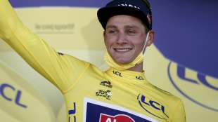 Nur der ber&uuml;hmte Opa hatte kein Gelb: Van der Poel macht es wie der Vater