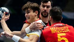 "Lehrstunde" gegen Spanien: Erster D&auml;mpfer f&uuml;r deutsche Handballer