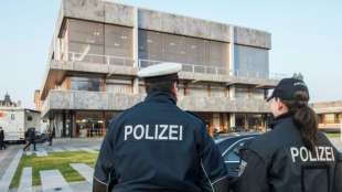 Zahlreiche Verfahren zu Corona-Notbremse in Karlsruhe registriert