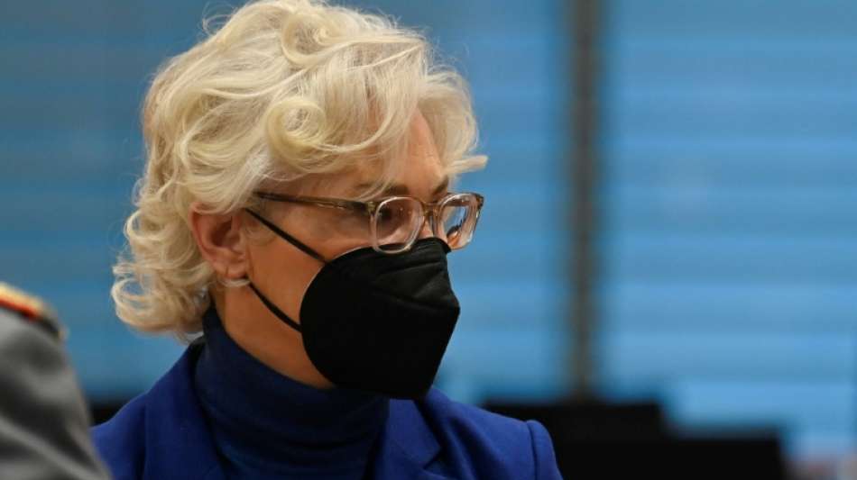 Lambrecht will "pers&ouml;nliche Ausr&uuml;stung der Truppe schnellstm&ouml;glich verbessern"