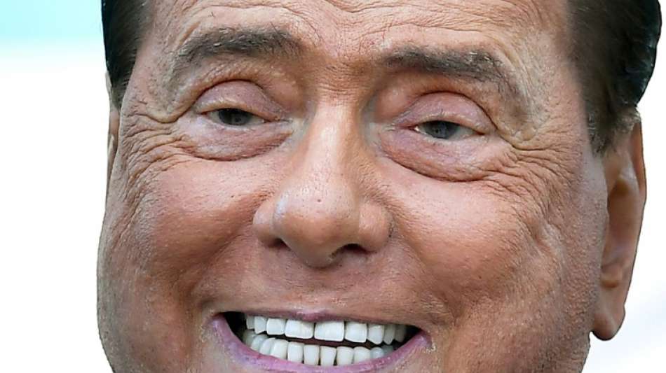 Italiens Ex-Regierungschef Berlusconi erneut im Krankenhaus