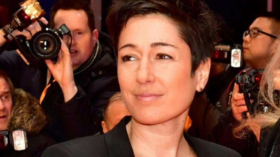 Bouffier &uuml;berreicht Walter-L&uuml;bcke-Demokratiepreis an Journalistin Hayali