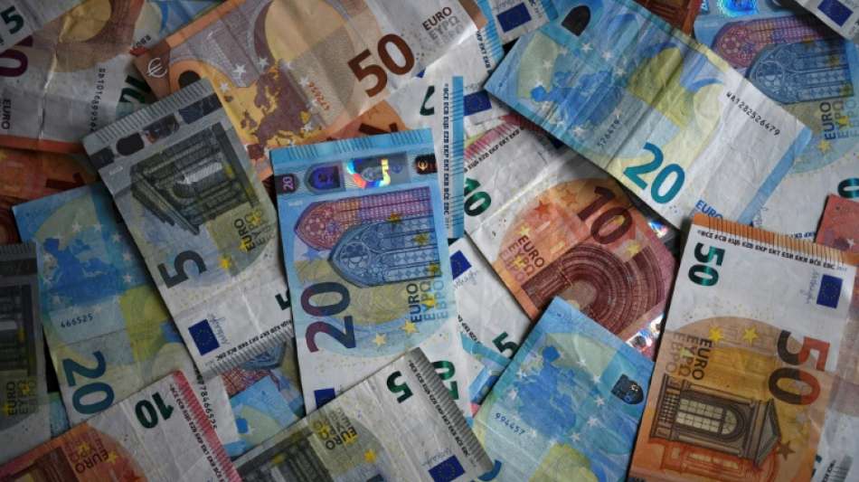 Studie: Dax-Konzerne spendeten 2020 knapp 900 Millionen Euro f&uuml;r gemeinn&uuml;tzige Zwecke
