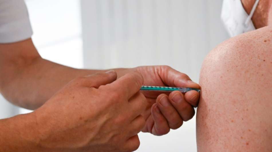 IW-Chef H&uuml;ther f&uuml;r Corona-Impfpflicht im Gesundheits- und Bildungsbereich