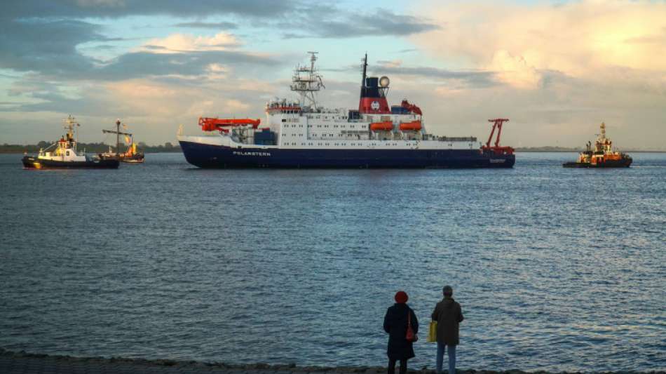 "Polarstern" entdeckt &uuml;berraschend artenreiches &Ouml;kosystem unter Rieseneisberg
