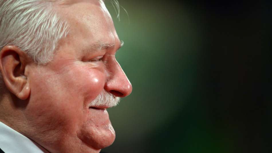 Lech Walesa erfolgreich am Herzen operiert