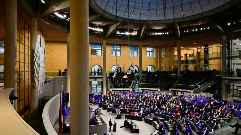 Debatte um Impfpflicht im Bundestag verz&ouml;gert sich