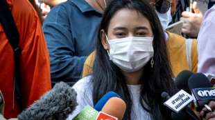 Anklage wegen Majest&auml;tsbeleidigung gegen zw&ouml;lf thail&auml;ndische Aktivisten