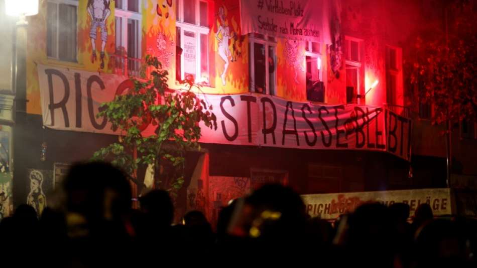 Bewohner von besetztem Berliner Haus m&uuml;ssen Brandschutzbegehung dulden