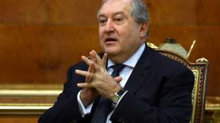 Armeniens Staatschef Armen Sarkissjan k&uuml;ndigt seinen R&uuml;cktritt an