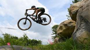 Mountainbike: Brite Pidcock gewinnt Gold im Cross Country - van der Poel st&uuml;rzt