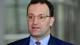 Spahn will Impfverordnung nach Zulassung des Astrazeneca-Impfstoffs &uuml;berarbeiten