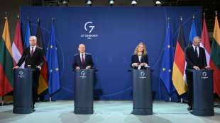 Scholz: Russland sollte "Entschlossenheit" von EU und Nato nicht untersch&auml;tzen