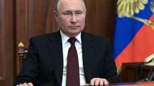 Putin erkennt Separatisten in Ostukraine an und schickt seine Armee