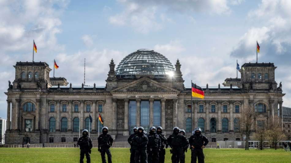 Oppositionspolitiker dringen auf besseren Schutz der Wahl vor Cyberattacken