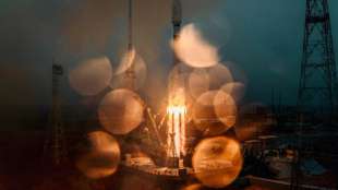 Russische Sojus-Rakete bringt 38 ausl&auml;ndische Satelliten ins All