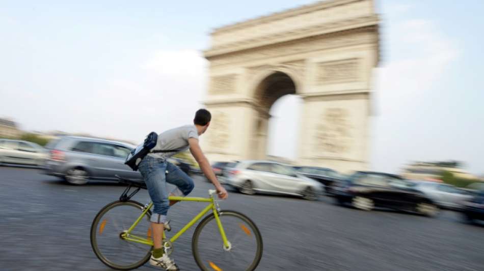 Auto-Reklame in Frankreich muss f&uuml;r umweltfreundliche Alternativen werben
