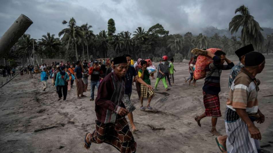 Mindestens 13 Tote bei unerwartetem Vulkanausbruch in Indonesien