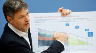 Habeck sieht Deutschland bei Energiewende vor "gigantischer" Aufgabe