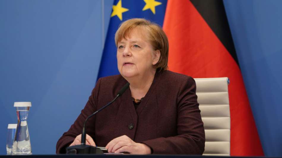 Merkel will Reiseverkehr durch sch&auml;rfere Ma&szlig;nahmen drosseln