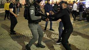 Erneut gewaltsame Zusammenst&ouml;&szlig;e zwischen Pal&auml;stinensern und israelischer Polizei