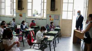Gericht kippt Schulschlie&szlig;ungen wegen Corona in Buenos Aires