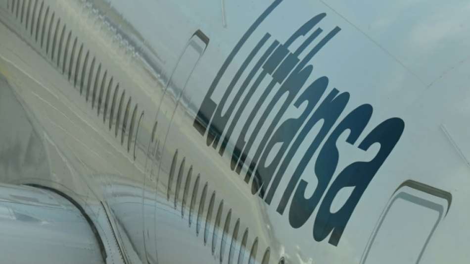 Lufthansa kann Verlust 2021 um zwei Drittel senken