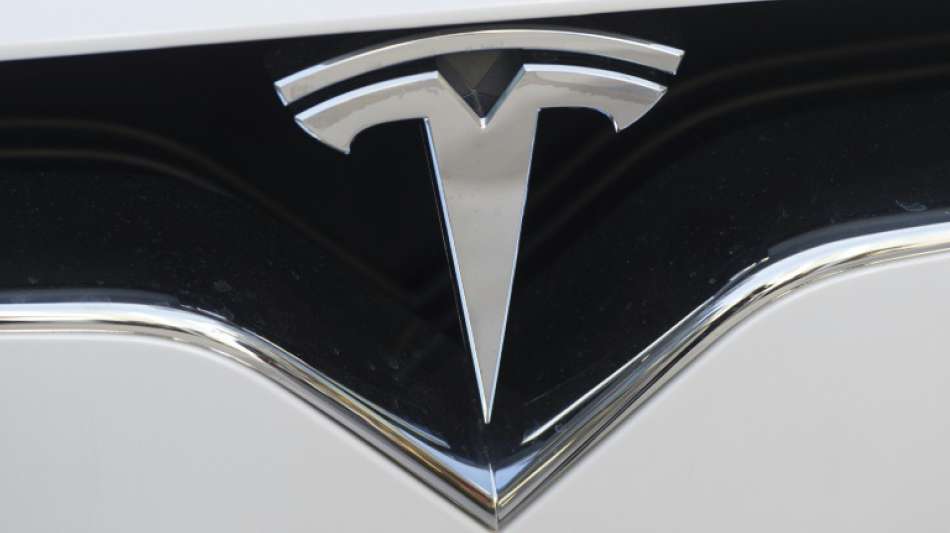Sicherheitsprobleme bei Tesla-Autos festgestellt