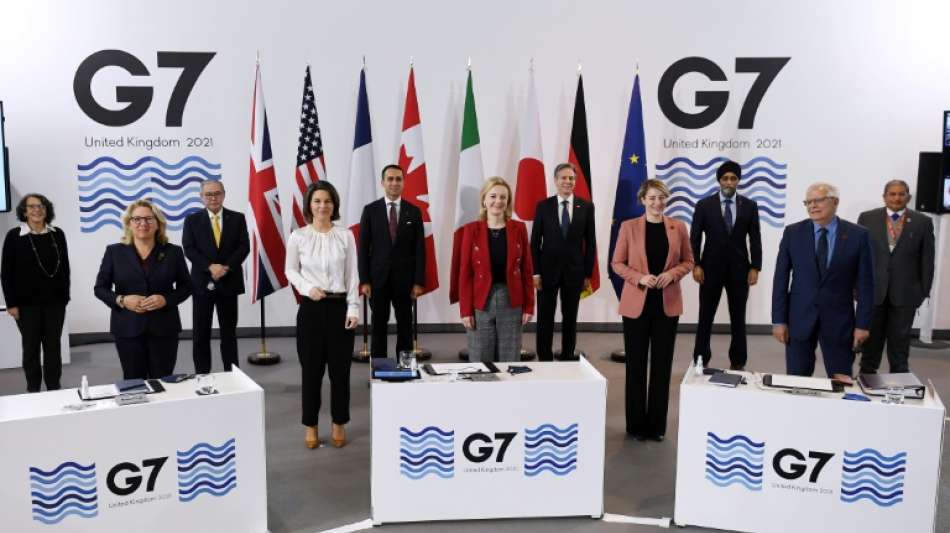 G7 drohen Moskau mit "massiven Konsequenzen" bei Ukraine-Einmarsch