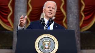Biden macht Trump am Jahrestag der Kapitol-Erst&uuml;rmung f&uuml;r Attacke verantwortlich