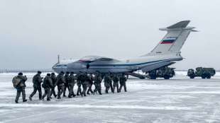 Von Russland gef&uuml;hrtes Milit&auml;rb&uuml;ndnis greift nach Protesten in Kasachstan ein